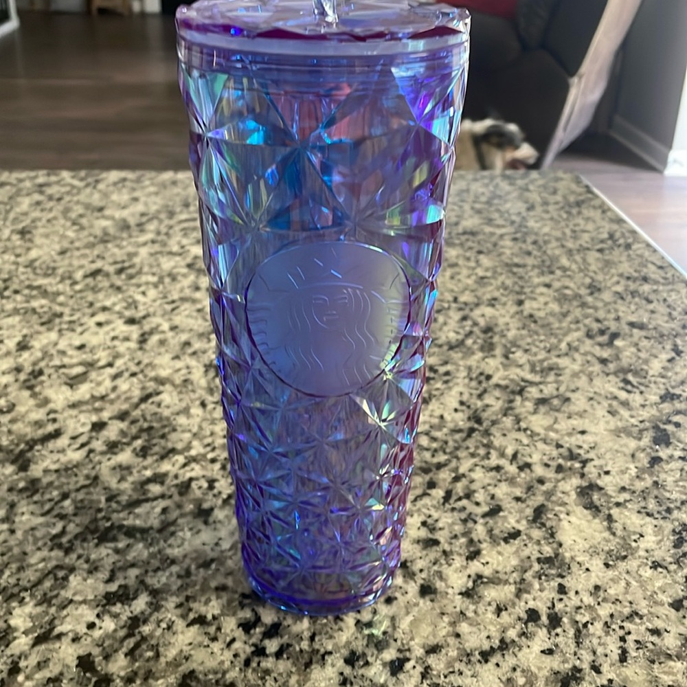 Starbucks SOLD OUT purple prism cup